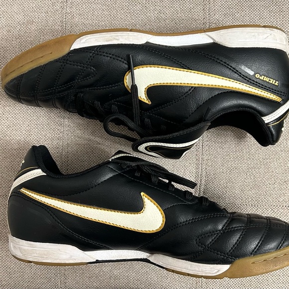 Nike Mens Tiempo Natural III IC 366206-018 Black Running Shoes Lace Up Size 7 - Picture 8 of 12